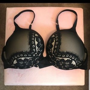 Not for sale! Iso victoria secret bombshell 36DD